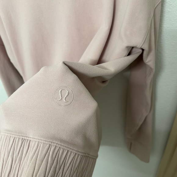 LULULEMON - TURTLENECK PULLOVER W/ POCKETS - Picture 2 of 10